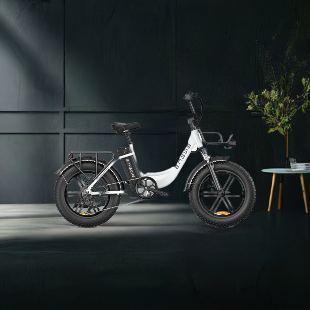 Bicicletta-elettrica-ENGWE-L20-con-sospensione-anteriore-e-autonomia-di-140KM-per-adulti
